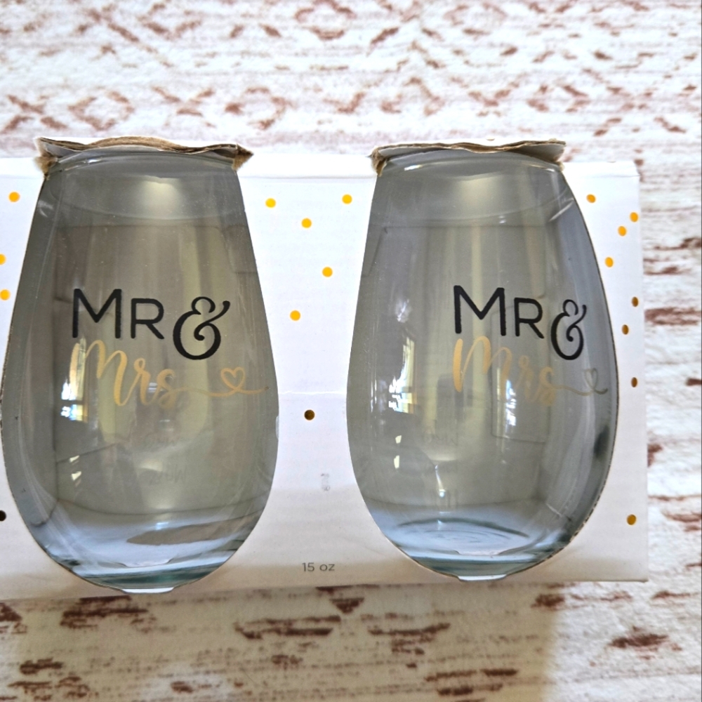 Stemless Wine Glasse, Bride and Groom. NWT.